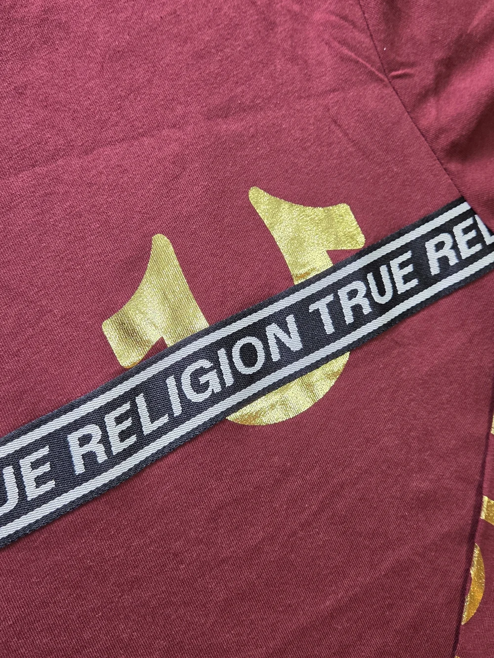 NWT True Religion Foil Taping Long Sleeve Tee Men L Burgundy Gold Logo